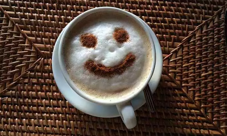 taza cafe con leche decoracion sonrisa